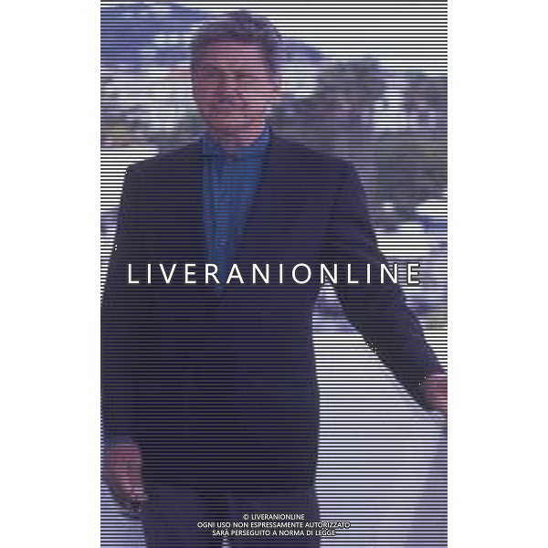 RETROSPETTIVA CHARLES BRONSON ATTORE NELLA FOTO CHARLES BRONSON A CANNES NELL\'ANNO 1991 AG ALDO LIVERANI SAS