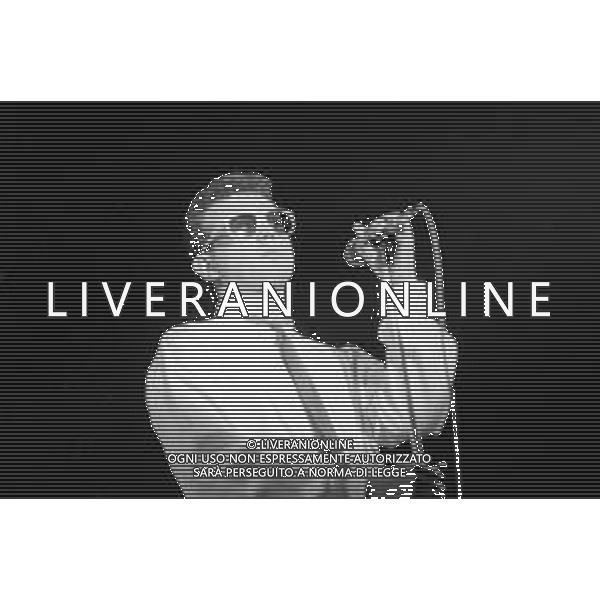 RETROSPETTIVA ENRICO RUGGERI CANTANTE NELLA FOTO IN CONCERTO A MILANO NEL 1984 ©Archivio Giovanni Liverani / AGENZIA ALDO LIVERANI SAS