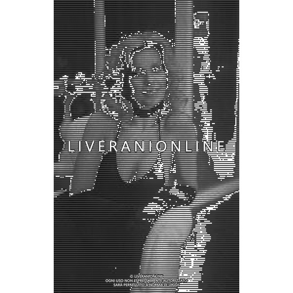 RETROSPETTIVA ABBE LANE ATTRICE NELLA FOTO ABBE LANE NELLA TRASMISSIONE TELEVISIVA “TE LA DO IO L\'AMERICA“ NELL\'ANNO 1981 AG ALDO LIVERANI SAS 