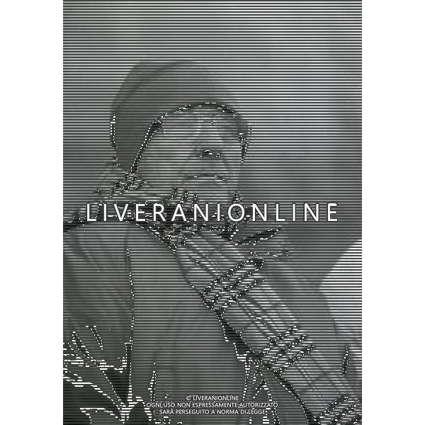 RETROSPETTIVA DOMENICO LUZZARA PRESIDENTE CREMONESE CALCIO NELLA FOTO DOMENICO LUZZARA PRESIDENTE CREMONESE CALCIO NELL\'ANNO 1996-1997 AG ALDO LIVERANI SAS