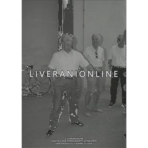 RETROSPETTIVA DOMENICO LUZZARA PRESIDENTE CREMONESE CALCIO NELLA FOTO DOMENICO LUZZARA PRESIDENTE CREMONESE CALCIO NELL\'ANNO 1996-1997 AG ALDO LIVERANI SAS