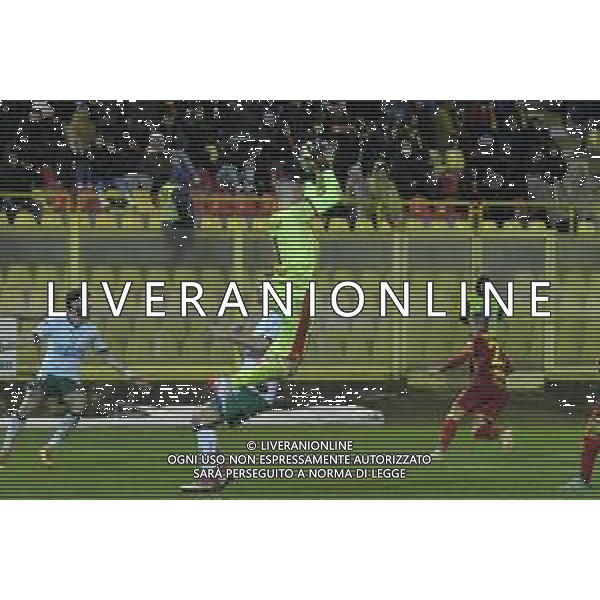 Stadio Nicola Ceravolo 4 Marzo 2023 Lega Pro 2022-2023 Catanzaro-Avellino In foto: Uscita Fulignati ©Andrea Rosito / AGENZIA ALDO LIVERANI SAS