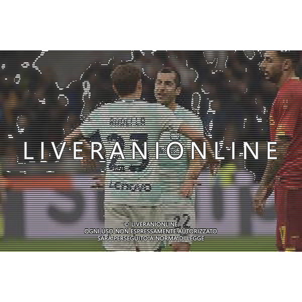 Nicolo\' Barella (Inter) ed Henrikh Mkhitaryan (Inter) esultano dopo il gol dell\'1 a 0 Inter vs Lecce Milano 05-03-2023 Stadio Giuseppe Meazza - San Siro Campionato Serie A TIM - 25a giornata foto Roberto Garavaglia/ag. Aldo Liverani sas / AGENZIA ALDO LIVERANI SAS