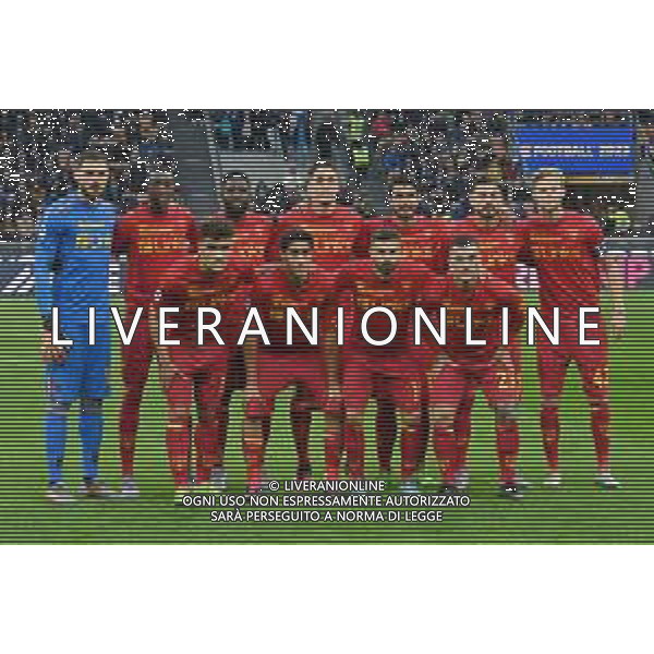 formazione Lecce, in piedi da SX Wladimiro Falcone, Assan Ceesay, Samuel Umtiti, Joan Gonzalez, Alessandro Tuia, Giuseppe Pezzella e Morten Hjulmand; in bsaso da SX Valentin Gendrey, Youssef Maleh, Federico Di Francesco e Gabriel Strefezza Inter vs Lecce Milano 05-03-2023 Stadio Giuseppe Meazza - San Siro Campionato Serie A TIM - 25a giornata foto Roberto Garavaglia/ag. Aldo Liverani sas / AGENZIA ALDO LIVERANI SAS