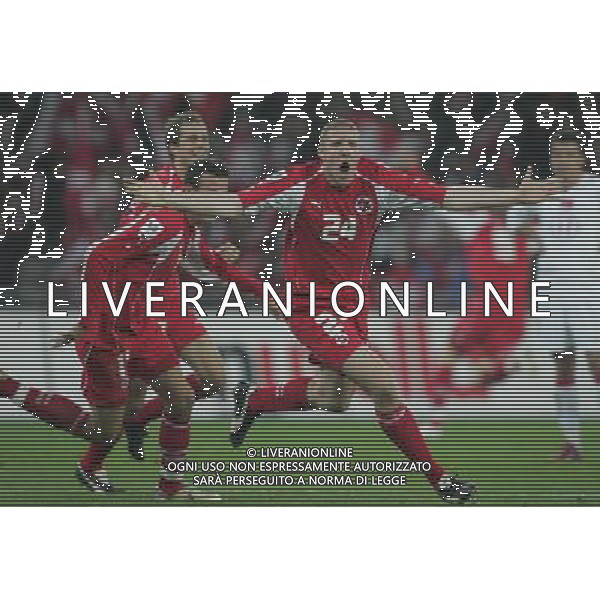 Berna 12 novembre 2005 Svizzera - Turchia play off qualificazioni mondiali Germania 2006 nella foto: esultanza dopo il gol di Senderos Philippe foto Andry / Ag. Aldo Liverani