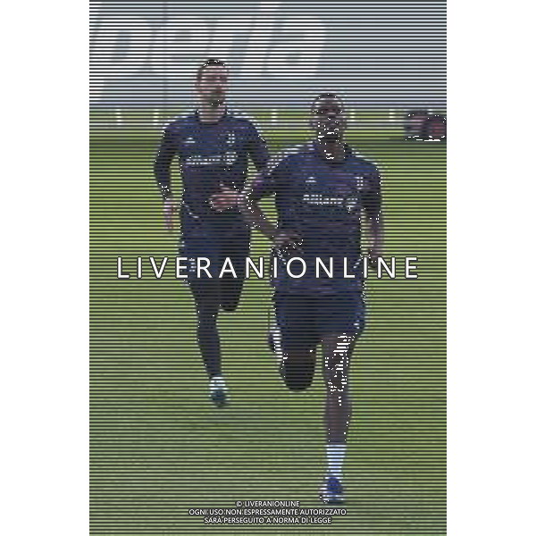 TVMV-Torino 08.03.2023 Continassa © Manuela Viganti/Agenzia Aldo Liverani Allenamento rifinitura Europa League 2022/2023 Juventus vs Friburgo Nella foto: paul pogba e mattia de sciglio ©Viganti / AGENZIA ALDO LIVERANI SAS