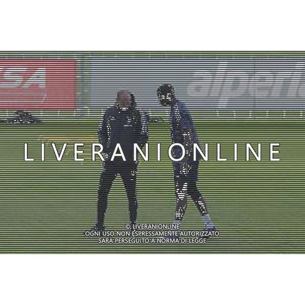 TVMV-Torino 08.03.2023 Continassa © Manuela Viganti/Agenzia Aldo Liverani Allenamento rifinitura Europa League 2022/2023 Juventus vs Friburgo Nella foto: massimiliano allegri e paul pogba ©Viganti / AGENZIA ALDO LIVERANI SAS