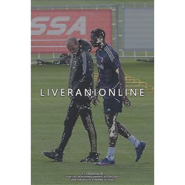 TVMV-Torino 08.03.2023 Continassa © Manuela Viganti/Agenzia Aldo Liverani Allenamento rifinitura Europa League 2022/2023 Juventus vs Friburgo Nella foto: massimiliano allegri e paul pogba ©Viganti / AGENZIA ALDO LIVERANI SAS