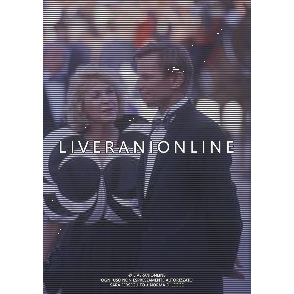 RETROSPETTIVA MICHAEL YORK ATTORE NELLA FOTO MICHAEL YORK E LA MOGLIE PATRICIA Mc CALLUM NELL\'ANNO 1987 A VENEZIA AG ALDO LIVERANI SAS