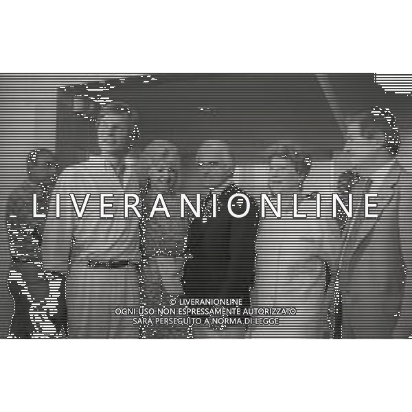 RETROSPETTIVA MICHAEL YORK ATTORE NELLA FOTO MICHAEL YORK E LA MOGLIE PATRICIA Mc CALLUM -JACK VALENTI E J RABB NELL\'ANNO 1987 A VENEZIA AG ALDO LIVERANI SAS