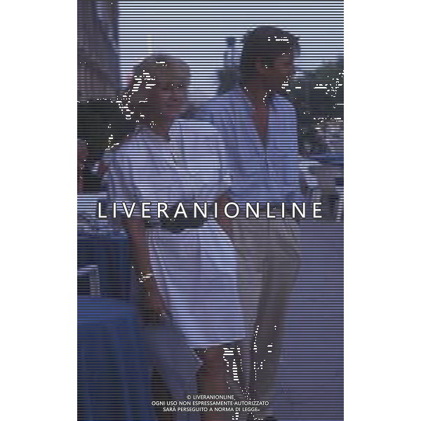 RETROSPETTIVA MICHAEL YORK ATTORE NELLA FOTO MICHAEL YORK E LA MOGLIE PATRICIA Mc CALLUM NELL\'ANNO 1987 A VENEZIA AG ALDO LIVERANI SAS  