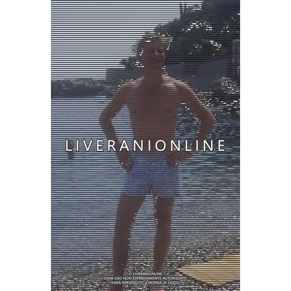 RETROSPETTIVA MICHAEL YORK ATTORE NELLA FOTO MICHAEL YORK A TAORMINA NELL\'ANNO 1975 AG ALDO LIVERANI SAS