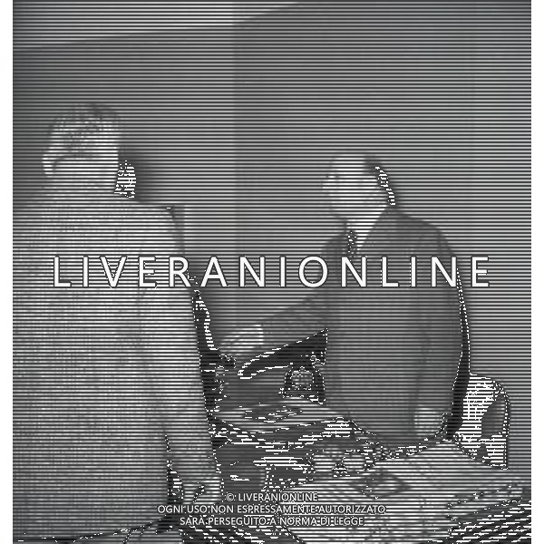 RETROSPETTIVA MARIO SCELBA POLITICO NELLA FOTO MARIO SCELBA A ROMA NELL\'ANNO 1950 FOTO SANDRO VESPASIANI-AG ALDO LIVERANI SAS
