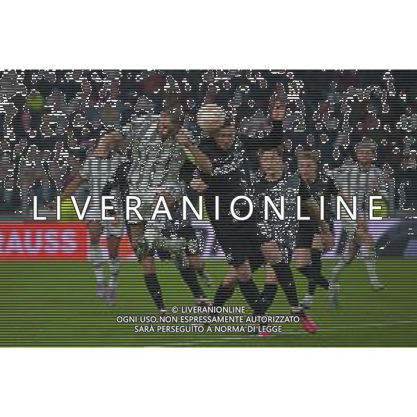 Torino 09.03.2023 Stadio Allianz Stadium ©Manuela Viganti/Agenzia Aldo Liverani Juventus vs Friburgo Europa League 2022/2023 Ottavi di Finale Nella foto: leonardo bonucci e michael gregoritsch ©Viganti / AGENZIA ALDO LIVERANI SAS