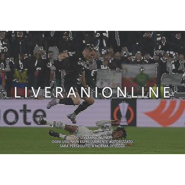 Torino 09.03.2023 Stadio Allianz Stadium ©Manuela Viganti/Agenzia Aldo Liverani Juventus vs Friburgo Europa League 2022/2023 Ottavi di Finale Nella foto: juan cuadrado e christian gunter ©Viganti / AGENZIA ALDO LIVERANI SAS