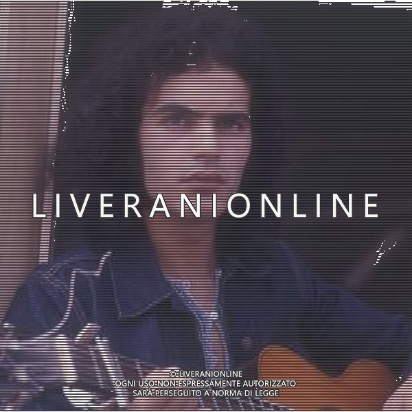 RETROSPETTIVA GIULIANO ILLIANI PSEUDONIMO DONATELLO CANTANTE NELLA FOTO GIULIANO ILLIANI  FOTO GINO BALDAN-AG ALDO LIVERANI SAS  