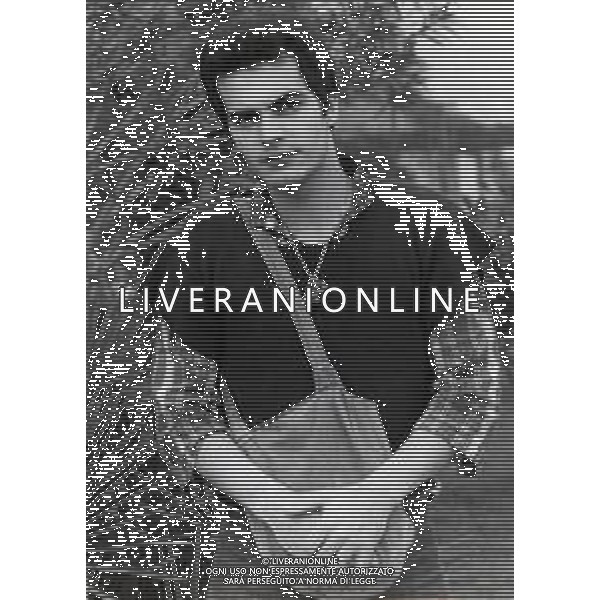 RETROSPETTIVA GIULIANO ILLIANI PSEUDONIMO DONATELLO CANTANTE NELLA FOTO GIULIANO ILLIANI  FOTO GINO BALDAN-AG ALDO LIVERANI SAS  