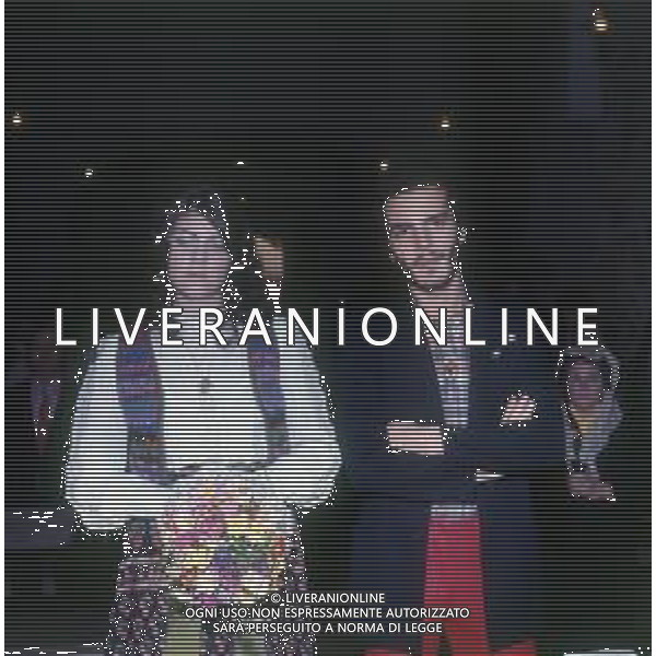 RETROSPETTIVA GIULIANO ILLIANI PSEUDONIMO DONATELLO CANTANTE NELLA FOTO GIULIANO ILLIANI CON LA MOGLIE ARMIDA STIVALA IL GIORNO DELLE NOZZE A FIRENZE NELL\'ANNO 1971 FOTO GINO BALDAN-AG ALDO LIVERANI SAS 