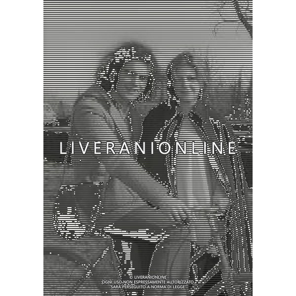 RETROSPETTIVA GIULIANO ILLIANI PSEUDONIMO DONATELLO CANTANTE NELLA FOTO GIULIANO ILLIANI CON LA MOGLIE ARMIDA STIVALA NELL\'ANNO 1973 FOTO GINO BALDAN-AG ALDO LIVERANI SAS