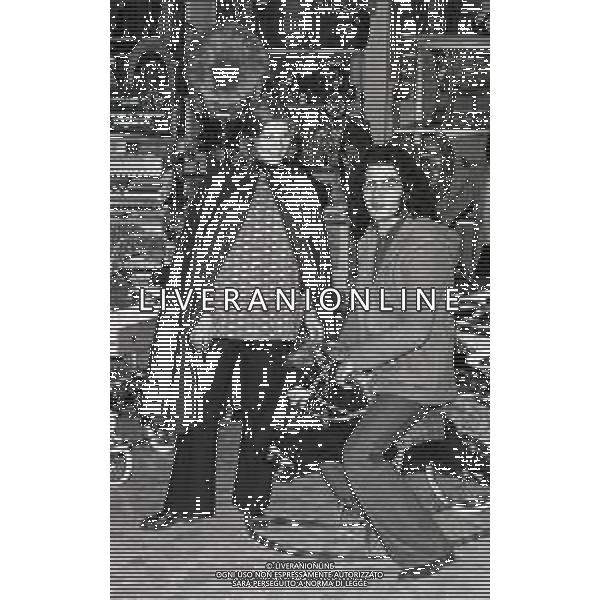 RETROSPETTIVA GIULIANO ILLIANI PSEUDONIMO DONATELLO CANTANTE NELLA FOTO GIULIANO ILLIANI CON LA MOGLIE ARMIDA STIVALA NELL\'ANNO 1973 FOTO GINO BALDAN-AG ALDO LIVERANI SAS