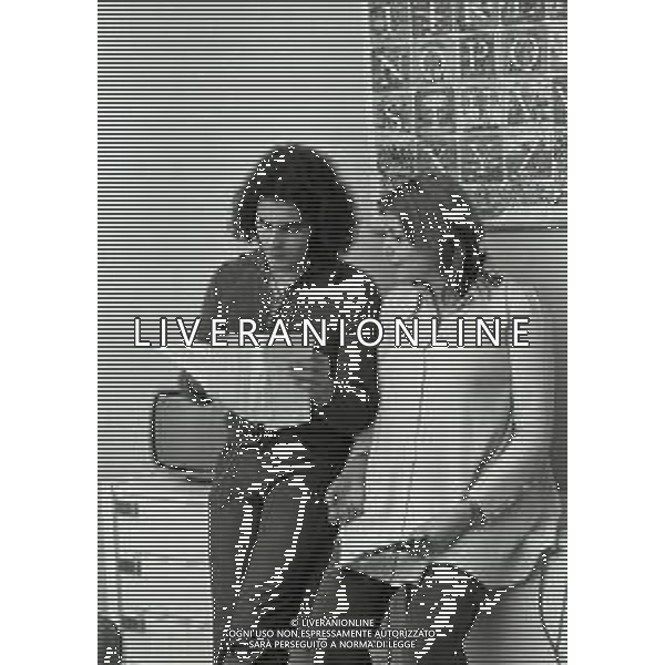 RETROSPETTIVA GIULIANO ILLIANI PSEUDONIMO DONATELLO CANTANTE NELLA FOTO GIULIANO ILLIANI CON LA MOGLIE ARMIDA STIVALA NELL\'ANNO 1973 FOTO GINO BALDAN-AG ALDO LIVERANI SAS