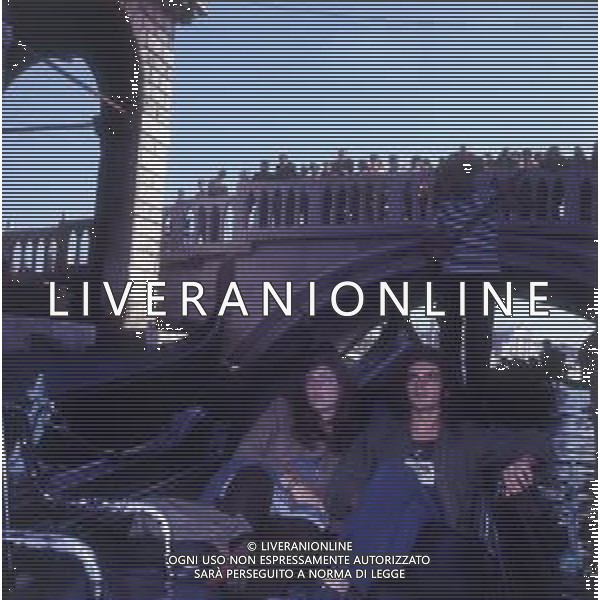 RETROSPETTIVA GIULIANO ILLIANI PSEUDONIMO DONATELLO CANTANTE NELLA FOTO GIULIANO ILLIANI CON LA MOGLIE ARMIDA STIVALA NELL\'ANNO 1973 A VENEZIA PER LA PRESENTAZIONE DEL FILM“DIARIO DI UN ITALIANO“ FOTO GINO BALDAN-AG ALDO LIVERANI SAS  