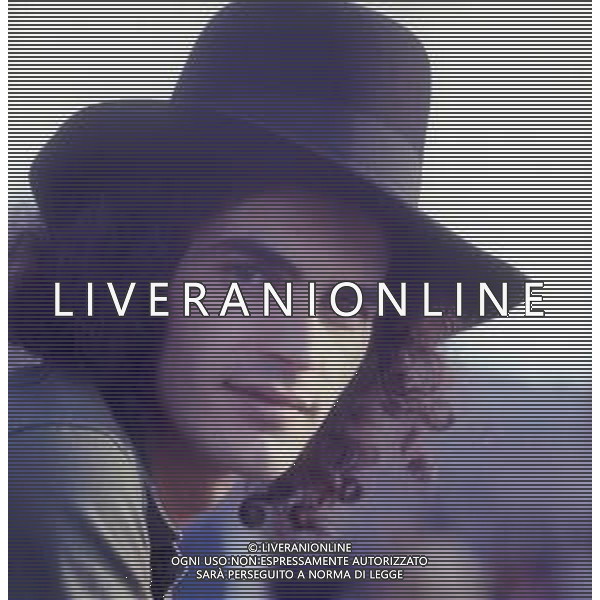 RETROSPETTIVA GIULIANO ILLIANI PSEUDONIMO DONATELLO CANTANTE NELLA FOTO GIULIANO ILLIANI CON LA MOGLIE ARMIDA STIVALA NELL\'ANNO 1973 A VENEZIA PER LA PRESENTAZIONE DEL FILM“DIARIO DI UN ITALIANO“ FOTO GINO BALDAN-AG ALDO LIVERANI SAS  