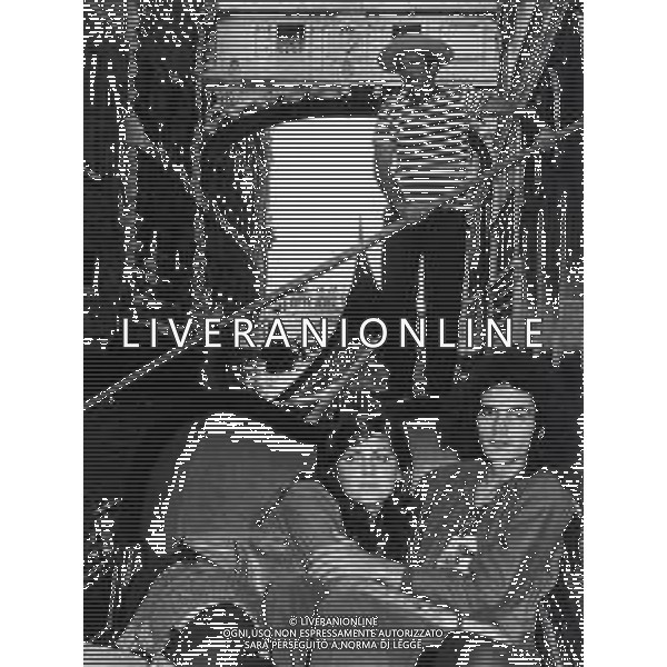 RETROSPETTIVA GIULIANO ILLIANI PSEUDONIMO DONATELLO CANTANTE NELLA FOTO GIULIANO ILLIANI CON LA MOGLIE ARMIDA STIVALA NELL\'ANNO 1973 A VENEZIA PER LA PRESENTAZIONE DEL FILM“DIARIO DI UN ITALIANO“ FOTO GINO BALDAN-AG ALDO LIVERANI SAS 