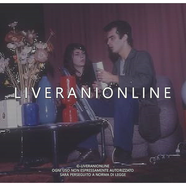 RETROSPETTIVA GIULIANO ILLIANI PSEUDONIMO DONATELLO CANTANTE NELLA FOTO GIULIANO ILLIANI CON LA MOGLIE ARMIDA STIVALA FOTO GINO BALDAN-AG ALDO LIVERANI SAS   