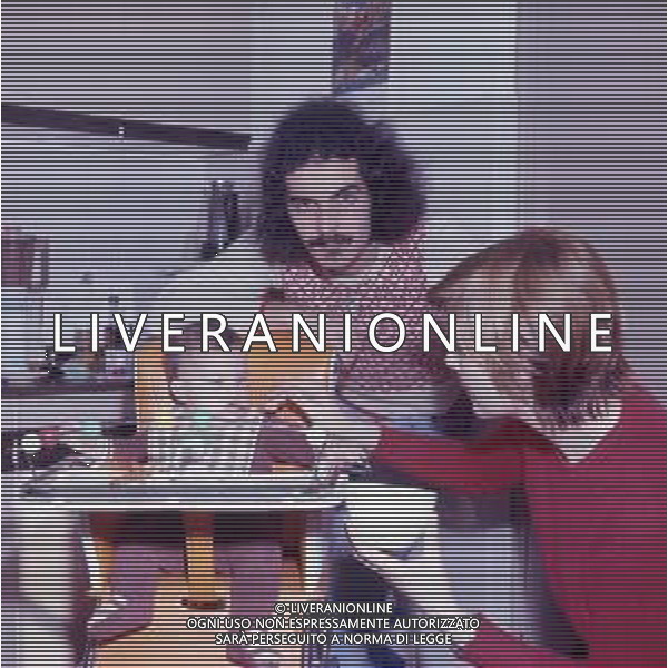 RETROSPETTIVA GIULIANO ILLIANI PSEUDONIMO DONATELLO CANTANTE NELLA FOTO GIULIANO ILLIANI CON LA MOGLIE ARMIDA STIVALA E LA FIGLIA FOTO GINO BALDAN-AG ALDO LIVERANI SAS   