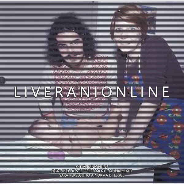 RETROSPETTIVA GIULIANO ILLIANI PSEUDONIMO DONATELLO CANTANTE NELLA FOTO GIULIANO ILLIANI CON LA MOGLIE ARMIDA STIVALA E LA FIGLIA FOTO GINO BALDAN-AG ALDO LIVERANI SAS   