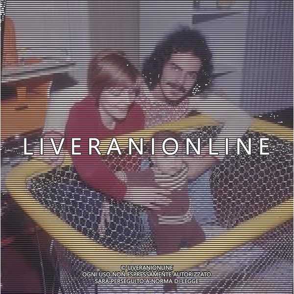 RETROSPETTIVA GIULIANO ILLIANI PSEUDONIMO DONATELLO CANTANTE NELLA FOTO GIULIANO ILLIANI CON LA MOGLIE ARMIDA STIVALA E LA FIGLIA FOTO GINO BALDAN-AG ALDO LIVERANI SAS  