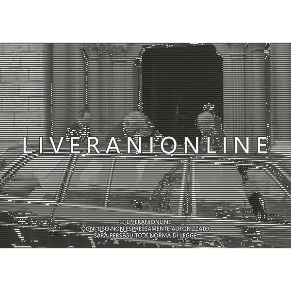 RETROSPETTIVA PRINCIPE RANIERI DI MONACO NELLA FOTO RANIERI DI MONACO AI FUNERALI DI RENZO ROSSELLINI A MONTECARLO NELL\'ANNO 1982 AG ALDO LIVERANI SAS