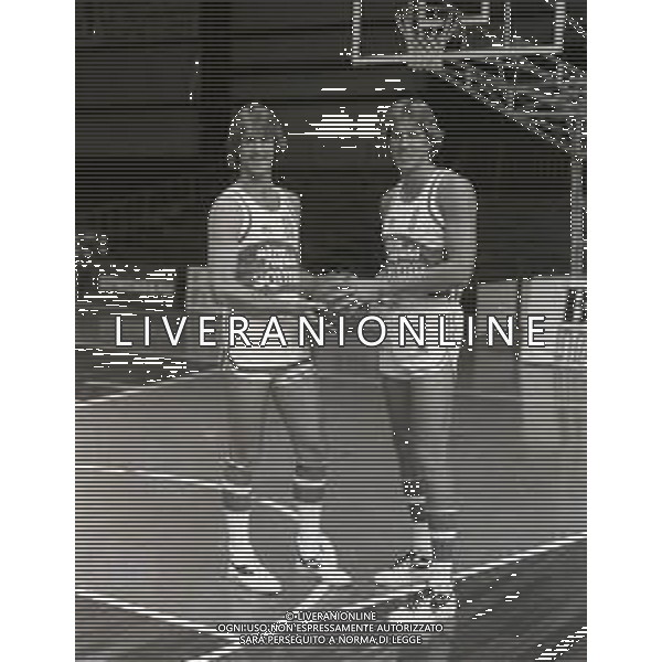 RETROSPETTIVA TERRY STOTTS BASKET NELLA FOTO TERRY STOTTS CON BRUCE FLOWERS SQUIBB BASKET CANTU\' NELL\'ANNO 1980-1981 FOTO ENRICO LIVERANI-AG ALDO LIVERANI SAS