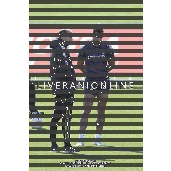 TVMV-Torino 15.03.2023 Continassa © Manuela Viganti/Agenzia Aldo Liverani AAllenamento rifinitura Europa League 2022/2023 Friburgo vs Juventus Nella foto: massimiliano allegri e danilo ©Viganti / AGENZIA ALDO LIVERANI SAS
