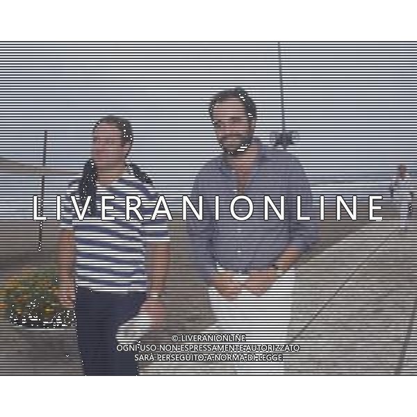 RETROSPETTIVA CARLO VERDONE ATTORE NELLA FOTO CARLO VERDONE A VENEZIA NELL\'ANNO 1983 CON MANUEL DE SICA AG ALDO LIVERANI SAS    