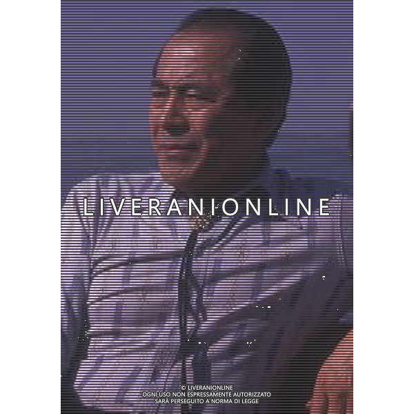 RETROSPETTIVA TOSHIRO MIFUNE REGISTA NELLA FOTO TOSHIRO MIFUNE A VENEZIA NELL\'ANNO 1989 CON LA FAMIGLIA AG ALDO LIVERANI SAS 