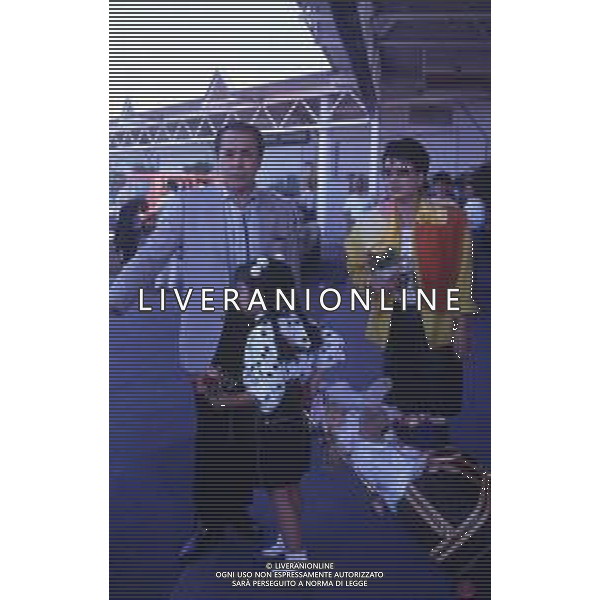 RETROSPETTIVA TOSHIRO MIFUNE REGISTA NELLA FOTO TOSHIRO MIFUNE A VENEZIA NELL\'ANNO 1989 CON LA FAMIGLIA AG ALDO LIVERANI SAS 