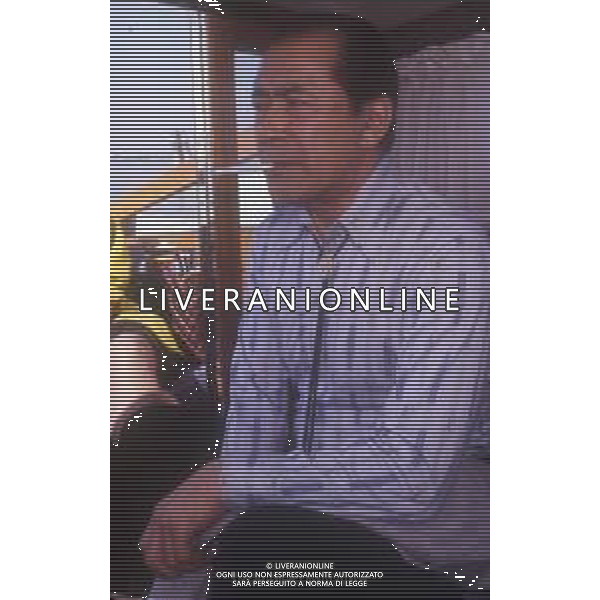 RETROSPETTIVA TOSHIRO MIFUNE REGISTA NELLA FOTO TOSHIRO MIFUNE A VENEZIA NELL\'ANNO 1989 CON LA FAMIGLIA AG ALDO LIVERANI SAS 