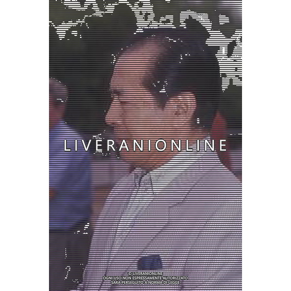 RETROSPETTIVA TOSHIRO MIFUNE REGISTA NELLA FOTO TOSHIRO MIFUNE A VENEZIA NELL\'ANNO 1989 CON LA FAMIGLIA AG ALDO LIVERANI SAS 