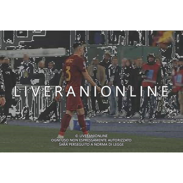 Lazio vs Roma Campionato Serie A TIM - 27 Giornata - Stadio Olimpico - Roma 19-03-2023 nella foto Ibanez esce dal campo dopo l\'espulsione ©Federico Gaetano / AGENZIA ALDO LIVERANI SAS