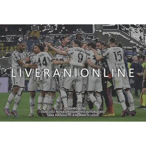 esultanza Juve dopo il gol del\'1 a 0 Filip Kostic Inter vs Juventus Milano 19-03-2023 Stadio Giuseppe Meazza - San Siro Campionato Serie A TIM - 27a giornata foto Roberto Garavaglia/ag. Aldo Liverani sas/ AGENZIA ALDO LIVERANI SAS
