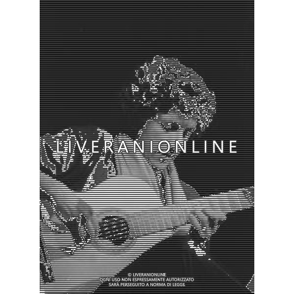 RETROSPETTIVA EUGENIO BENNATO CANTAUTORE NELLA FOTO IN CONCERTO A MILANO NEL 1984 ©Archivio Giovanni Liverani / AGENZIA ALDO LIVERANI SAS