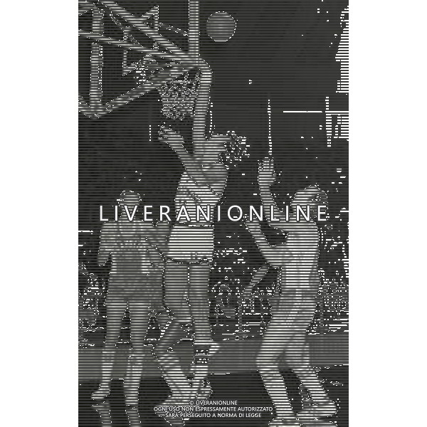 1980-1981 BOLOGNA -CAMPIONATO DI BASKET SERIE A1 SINUDYNE BOLOGNA-SCAVOLINI PESARO NELLA FOTO MARQUINHOS AG ALDO LIVERANI SAS