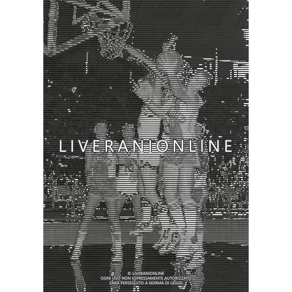 1980-1981 BOLOGNA -CAMPIONATO DI BASKET SERIE A1 SINUDYNE BOLOGNA-SCAVOLINI PESARO NELLA FOTO MIKE SILVESTER AG ALDO LIVERANI SAS
