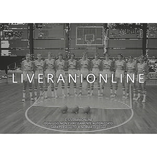 1980-1981 CANTU\' LA FORMAZIONE DELLA SQUIBB BASKET CANTU\' FOTO ENRICO LIVERANI -AG ALDO LIVERANI SAS