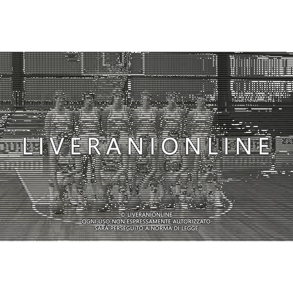 1980-1981 CANTU\' LA FORMAZIONE DELLA SQUIBB BASKET CANTU\' FOTO ENRICO LIVERANI -AG ALDO LIVERANI SAS