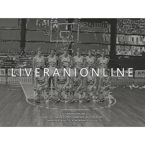 1980-1981 CANTU\' LA FORMAZIONE DELLA SQUIBB BASKET CANTU\' FOTO ENRICO LIVERANI -AG ALDO LIVERANI SAS