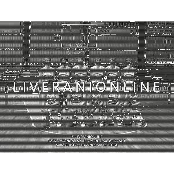 1980-1981 CANTU\' LA FORMAZIONE DELLA SQUIBB BASKET CANTU\' FOTO ENRICO LIVERANI -AG ALDO LIVERANI SAS