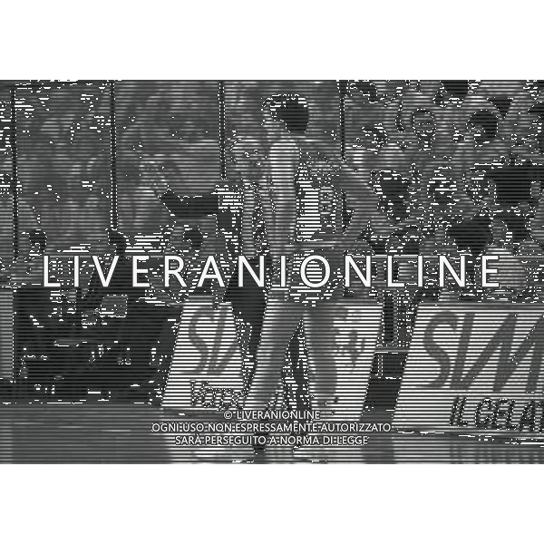 1985-1986 MILANO CAMPIONATO DI BASKET SERIE A1 SIMAC MILANO-BERLONI TORINO NELLA FOTO MIKE D\'ANTONI E DAN PETERSON AG ALDO LIVERANI SAS